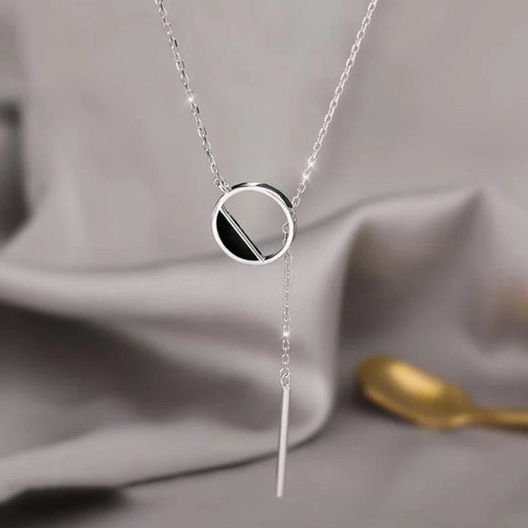 NEW Silver Simple Black Round Necklace - Picture 3 of 4